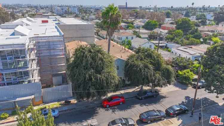 House For Sale in 3406, Virginia Road, Los Angeles, California