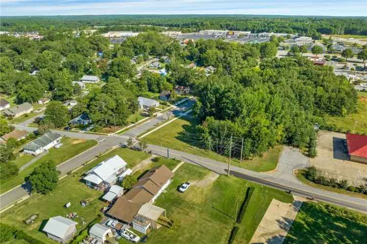 Land For Sale in 2106, 2nd Avenue, Opelika, Alabama