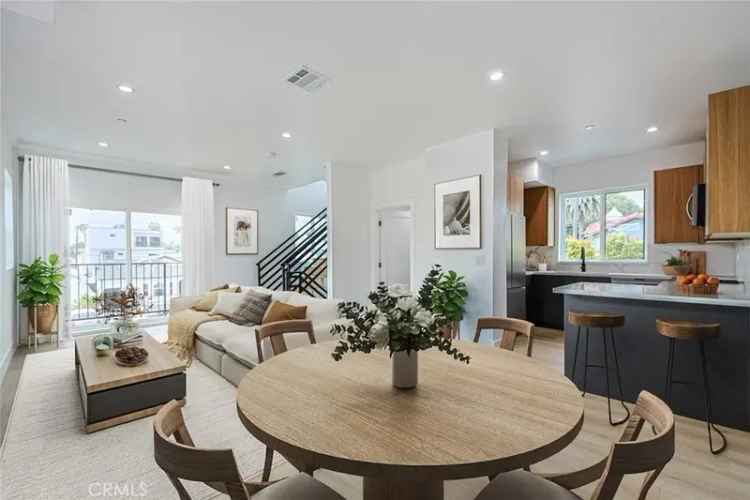 House For Sale in 3022, Wellington Road, Los Angeles, California