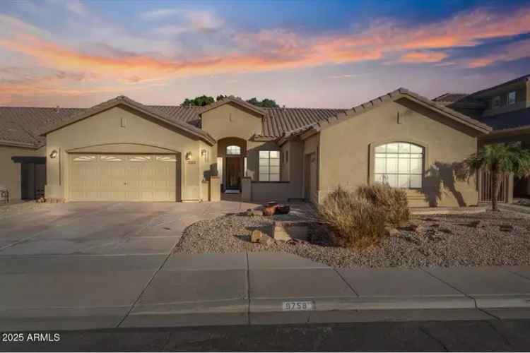 Buy Golf Course Home in Mesa with Stunning Views and Great Features