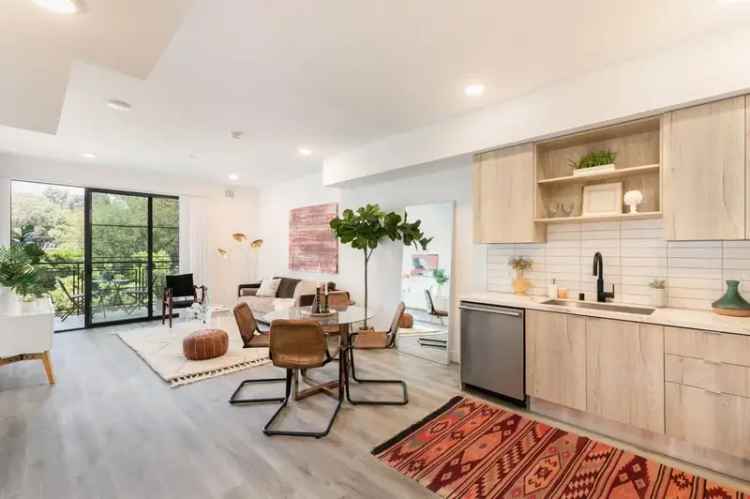 Rent Apartments at The Ridge with Luxury Amenities in Los Angeles