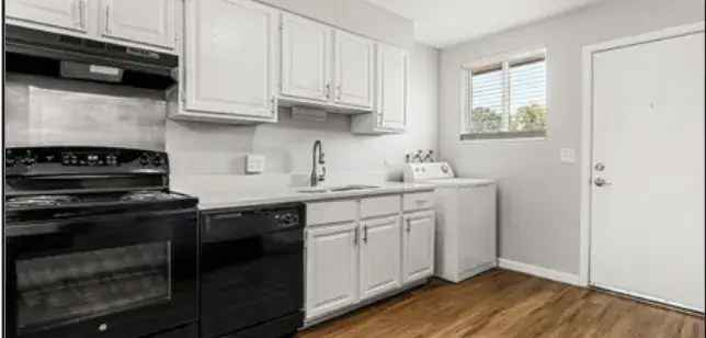 Rent Newly Renovated Apartment in North Alameda with Modern Features