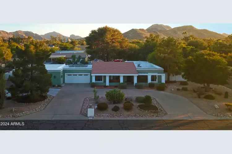 Buy Unique Property with Garages and Guest House Potential in Phoenix