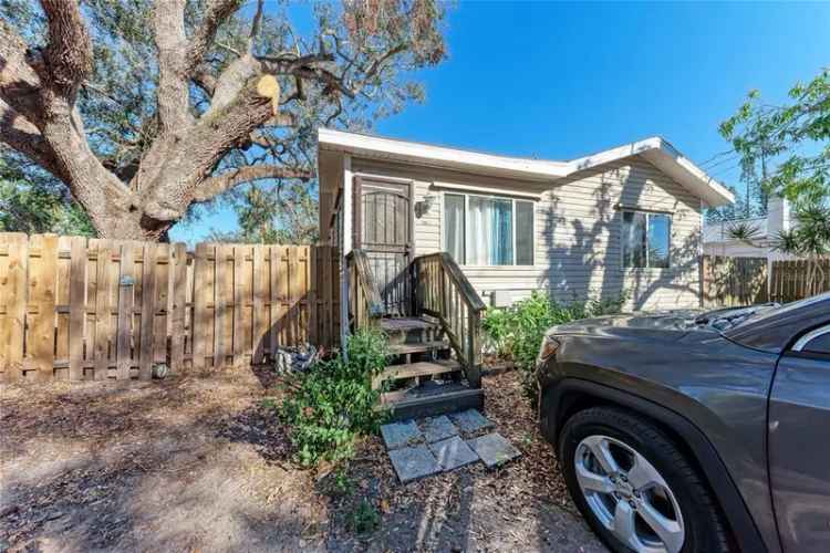 House For Sale in 2005, 12th Street West, Bradenton, Florida