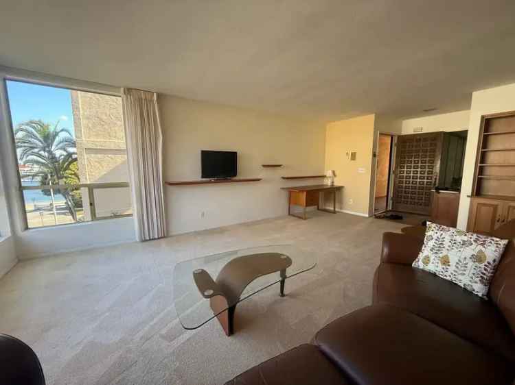 Rent Apartment Unit with Bay View and Modern Amenities