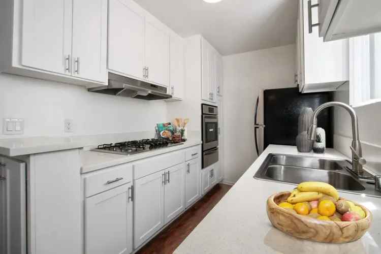 Rent Apartment Near UCLA with Affordable Living and Urban Convenience