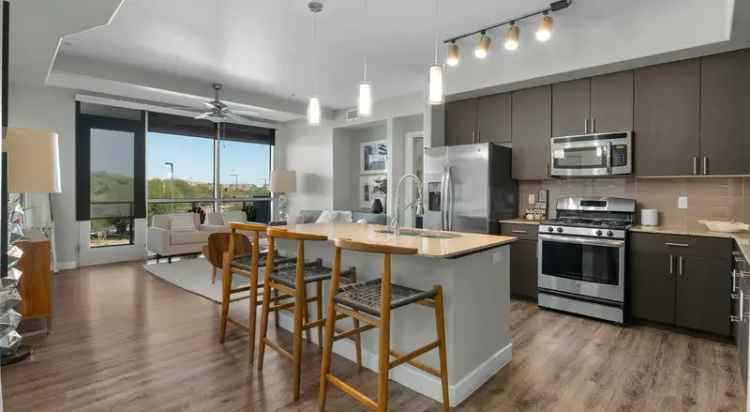 Rent Apartments in Tempe AZ with Pet Friendly Options and 15 Floor Plans