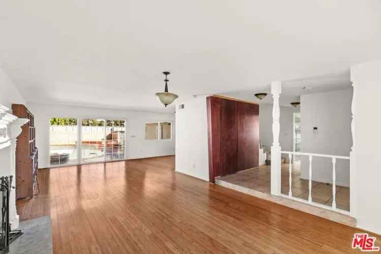 House For Sale in 3454, McLaughlin Avenue, Los Angeles, California