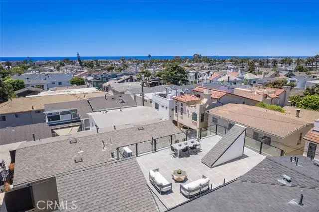 House For Sale in 717,717 1/2, Orchid Avenue, Newport Beach, California