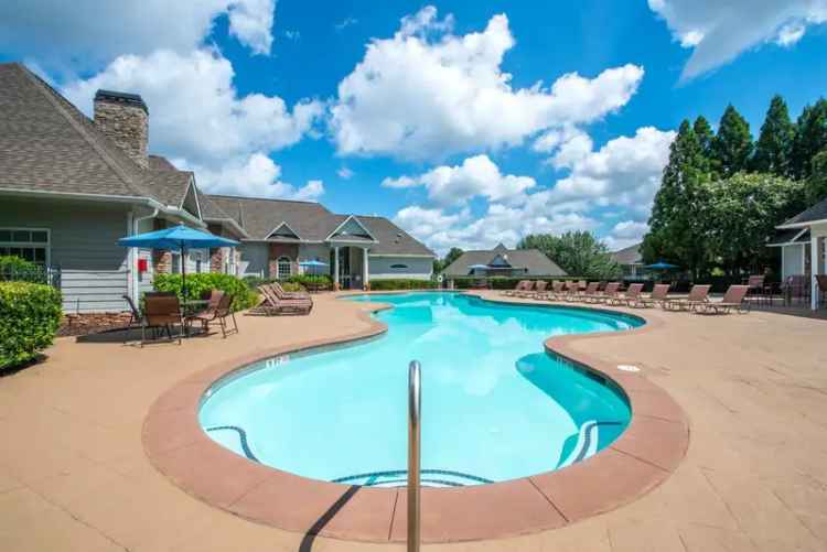 Rent Apartments in Cumming GA with Recreation and Spacious Floor Plans