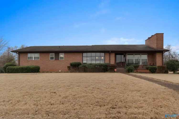 House For Sale in 206, West Ford Avenue, Muscle Shoals, Alabama