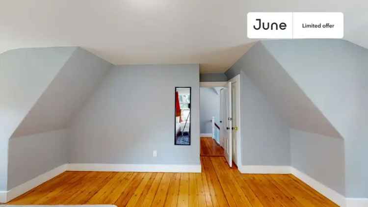 Rent Queen Bedroom in Allston with Flexible Lease Options and Amenities