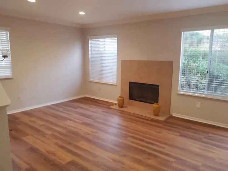 Rent Beach Townhouse Apartment with Renovations in Ocean Beach