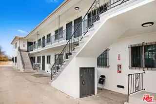 House For Sale in 811, West 97th Street, Los Angeles, California