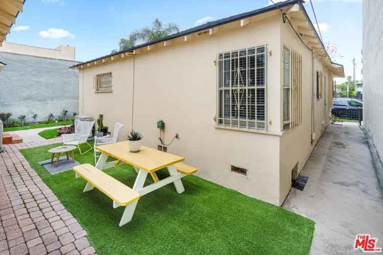 House For Sale in 3631, Motor Avenue, Los Angeles, California