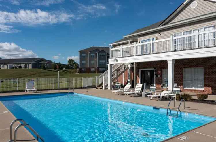 Rent Apartments in Independence KY with Pool and Pet Friendly Amenities