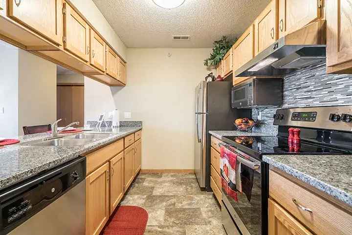 Rent Apartments in Lincoln NE with Pool and Fitness Center