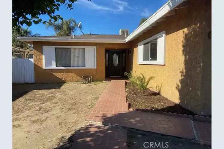 Buy House in Panorama City with Spacious Open Floor Plan and Great Location