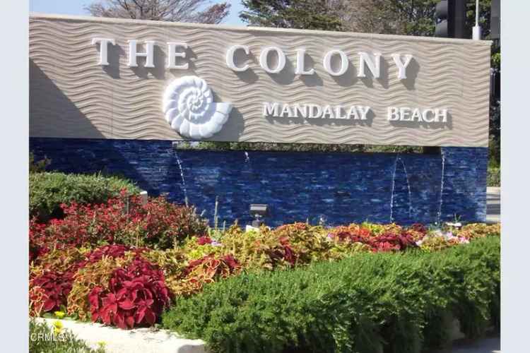 Rent Updated Condo with 2 Bedrooms and Den in The Colony