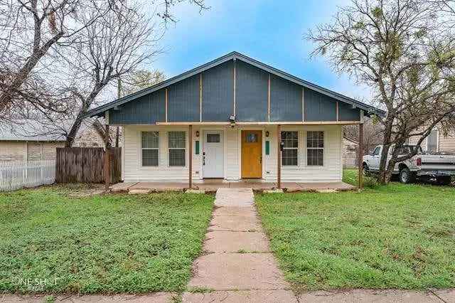 Rent Cozy 2 Bedroom 1.5 Bath Duplex Near Downtown Abilene Amenities