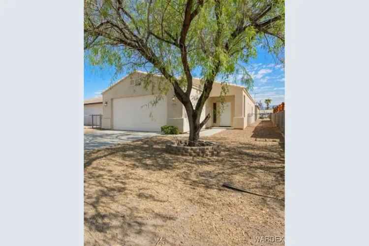 Buy 3 Bedroom Home with 2 Bathrooms and Garage in Great Condition