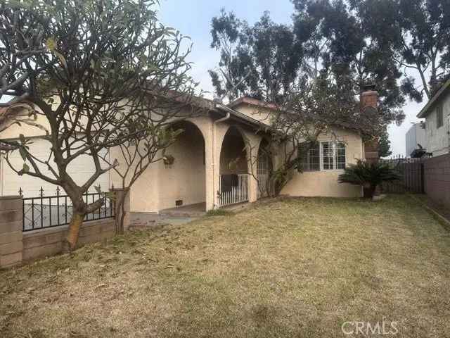 House For Sale in 6300, Pacific Drive, Commerce, California