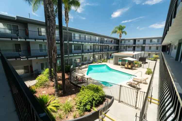 Rent Modern Apartments in Northridge with Pool BBQ and Gated Community