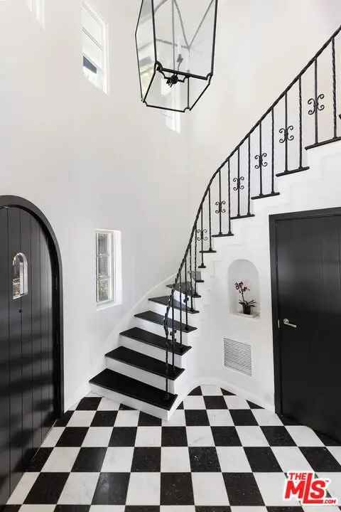 House For Sale in 1807, Benedict Canyon Drive, Beverly Hills, California