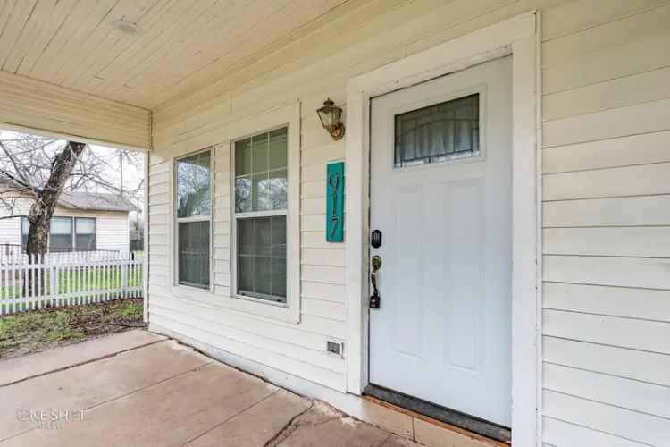 Rent Cozy 2 Bedroom 1.5 Bath Duplex Near Downtown Abilene Amenities