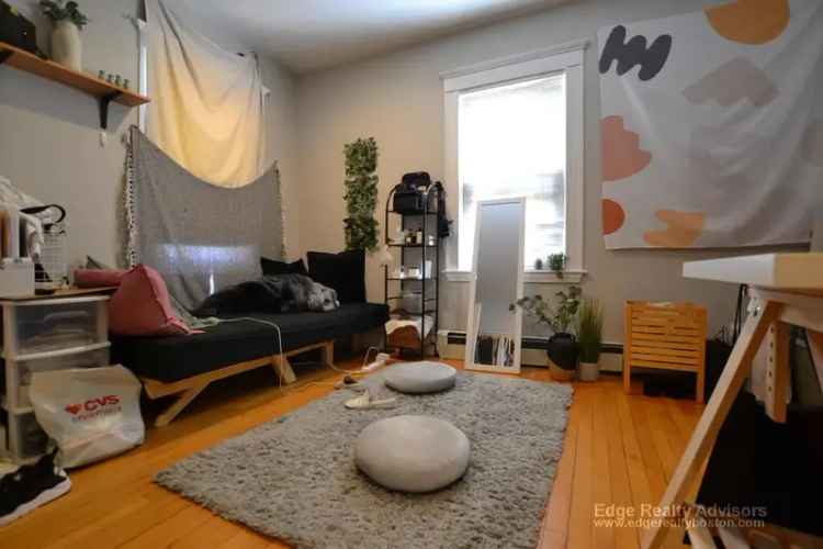 Rent Apartment Unit in Massachusetts