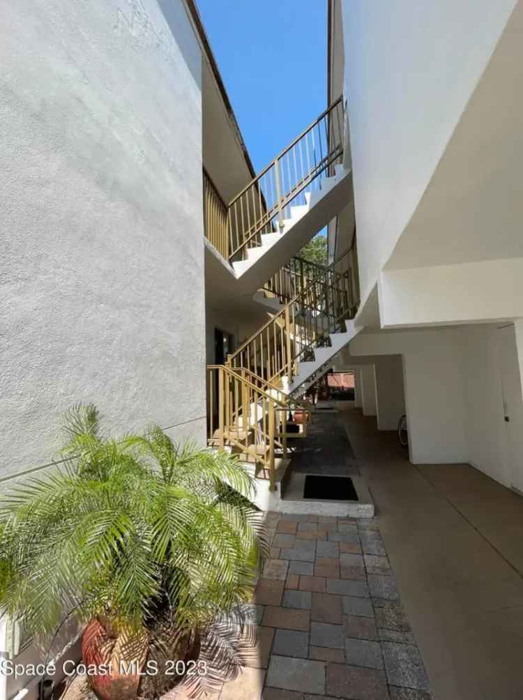 Rent Beautiful 2 Bedroom Apartment Unit in Cape Canaveral with Amenities