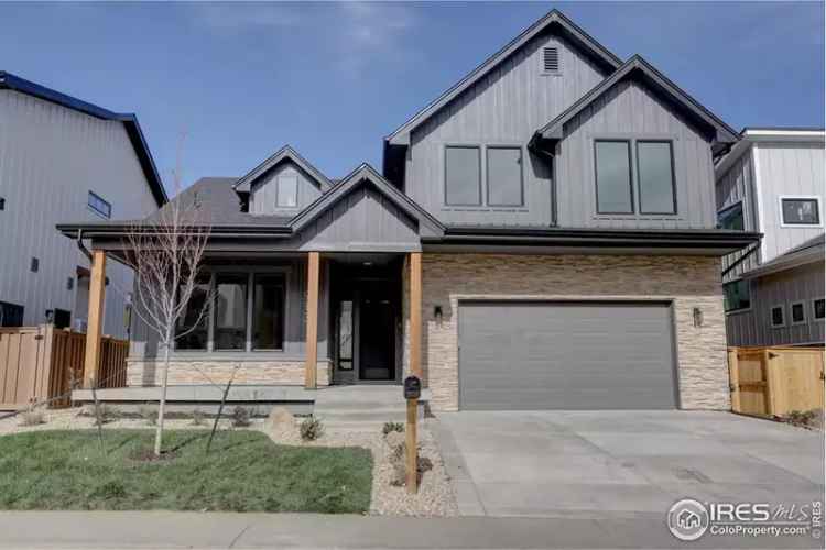 Buy House in Coal Creek with Luxury Finishes and Golf Course Views