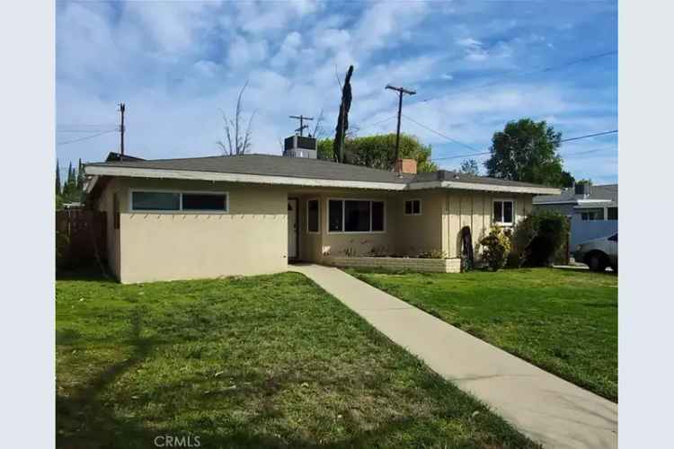 House For Sale in 8600, Mason Avenue, Los Angeles, California