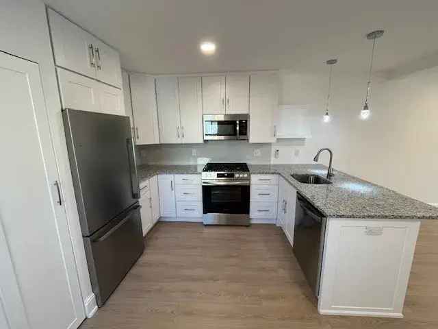 Rent Townhouse with High End Finishes near Penn Medicine and Downtown