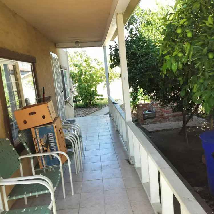 House For Sale in 853, West 3rd Street, Pomona, California