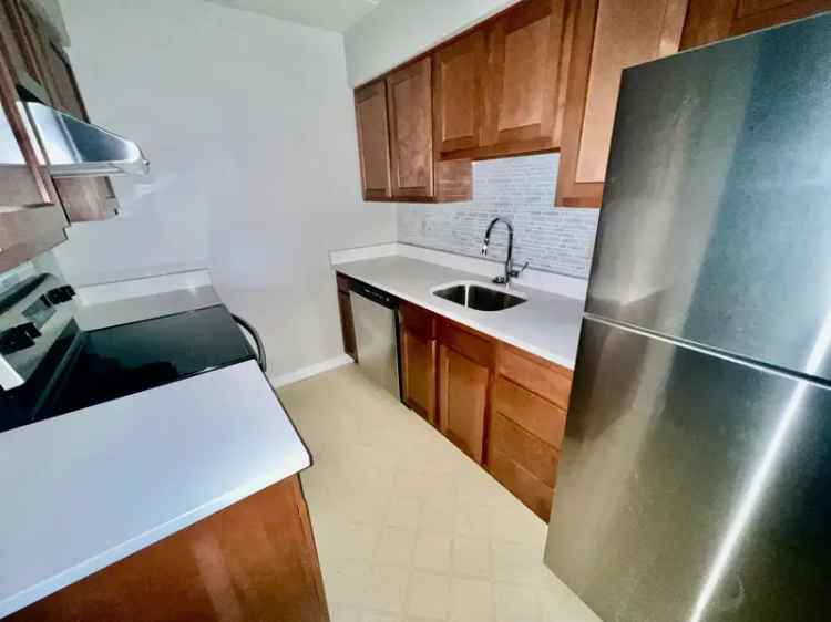 Rent Apartments in Monroeville with Great Amenities and Nearby Attractions