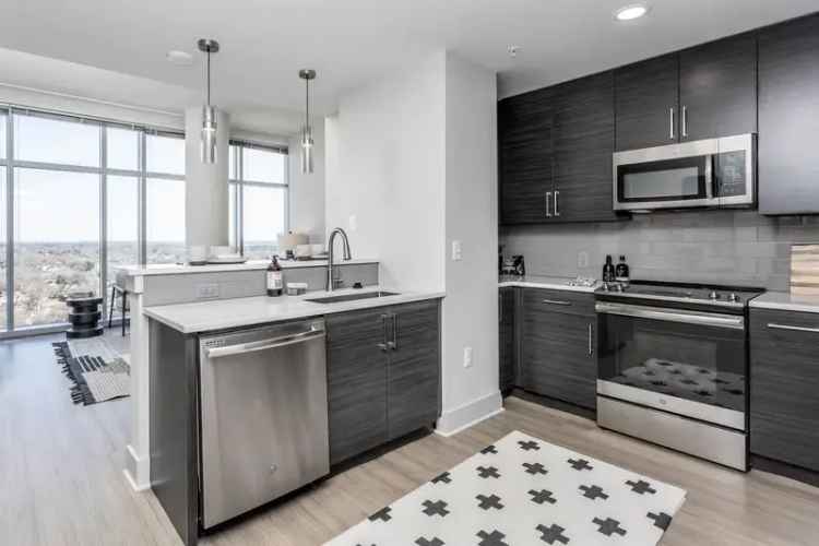 Rent High-Rise Apartments in Raleigh with Luxury Features