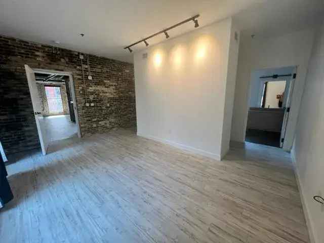 Rent Luxury Apartments in Milwaukee Arts District with Unique Features