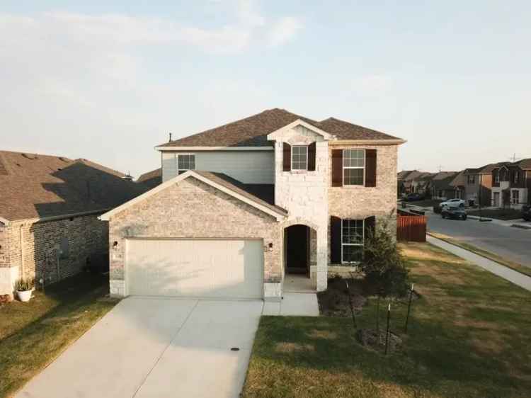 Rent Spacious 4 Bedroom Home with Smart Features in Princeton TX