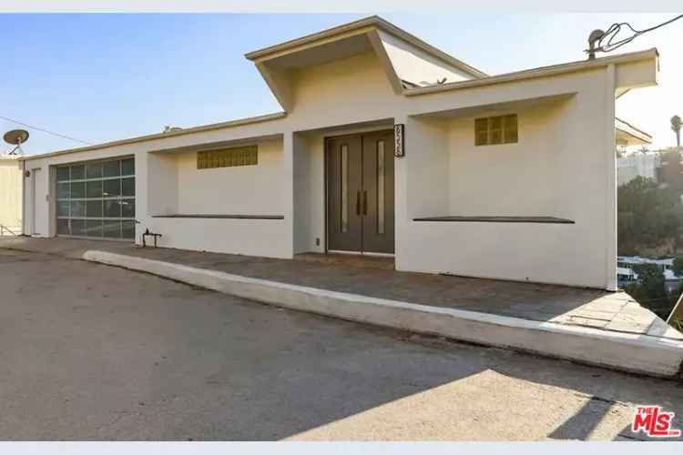 House For Sale in 8558, Hollywood Boulevard, Los Angeles, California