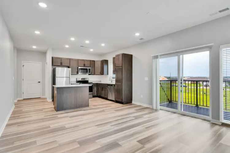 Rent Apartments at Bluestem in Fremont with Modern Amenities