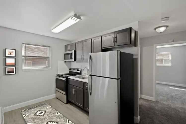 Rent Apartments at The Willows in Clifton Heights with Modern Amenities