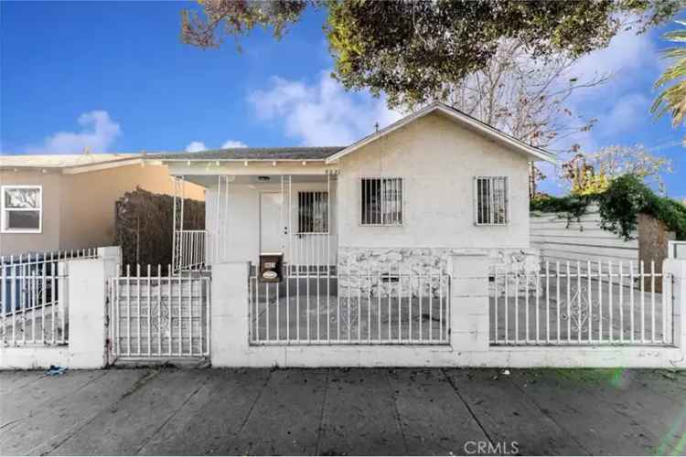 Buy Two Bedroom Home in Vibrant Los Angeles Neighborhood