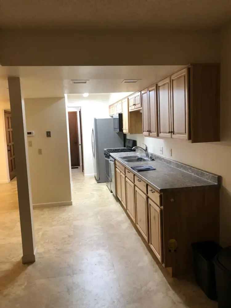 Rent Apartment Unit 2 Bedrooms 2 Bathrooms in Friendly Neighborhood