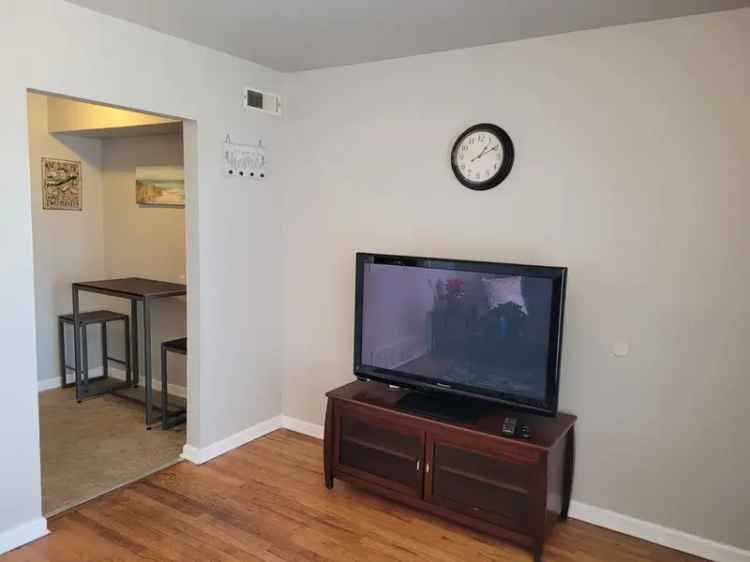 Rent Apartments in the Heart of Maplewood with Modern Amenities