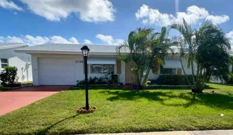 House For Sale in 2194, Southwest 13th Avenue, Boynton Beach, Florida