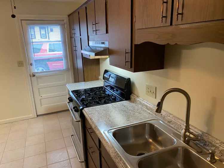 Rent Apartment in German Village with Updated Features and Parking