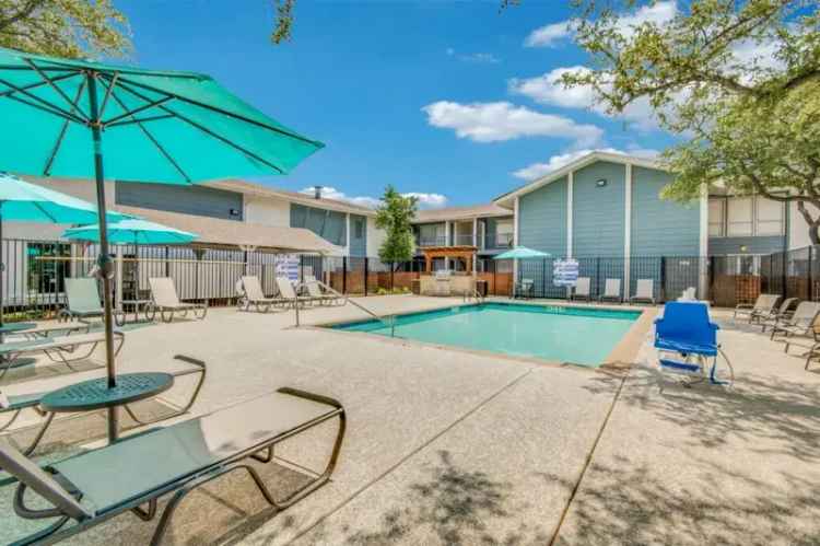 Rent Apartments The Sherry with Modern Amenities Near DFW Airport