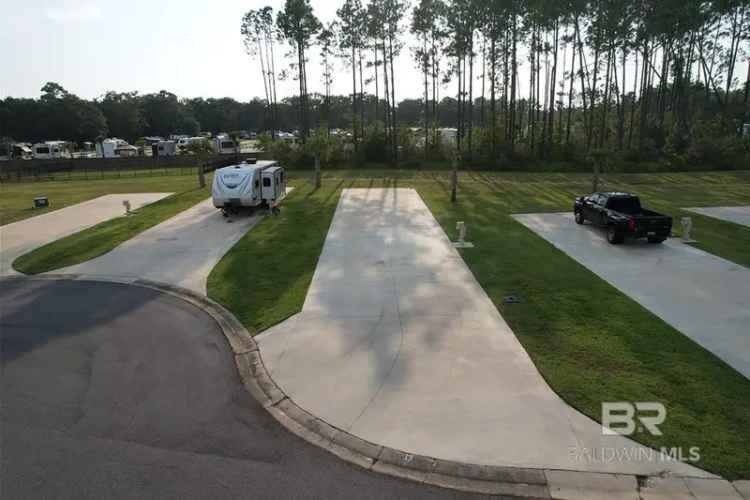 Rent RV Lot in Gulf Shores with Amenities and Beach Access