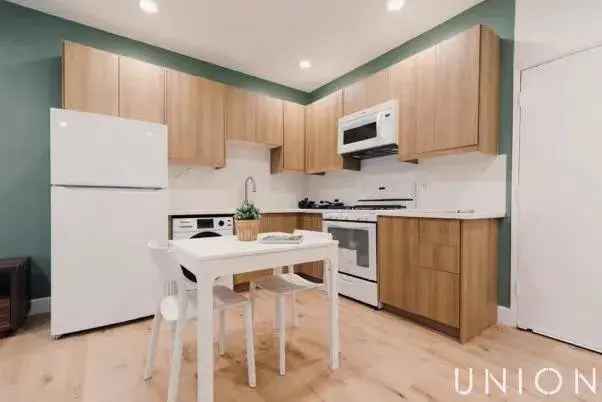 Rent Furnished Studios Near USC with 1.5 Months Rent-Free